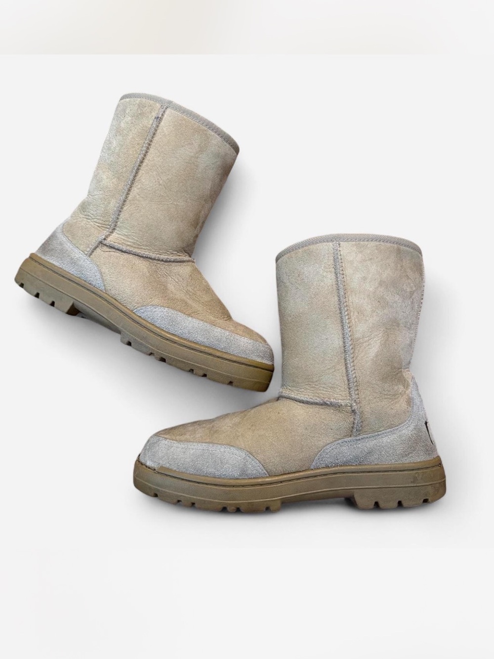Vintage UGG Australia 5225 Ultra Short Suede Leather Y2K 8